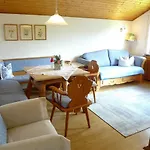 Haus Schmidberger アパート シュナイツロイト